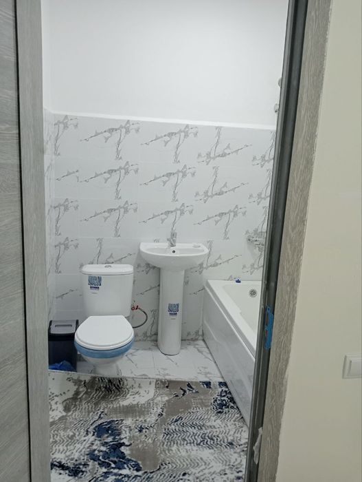 Ijaraga 2 xonali uy Navoiy viloyati Ayraport Xanjin mexmonhona yonida.