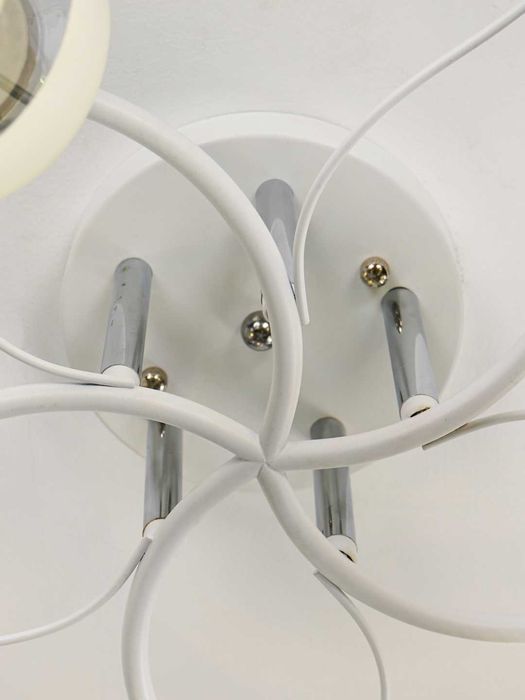 Lyustra oshxona,shisha va metall,yotoqxona,ofis, koridor uchun qandil,