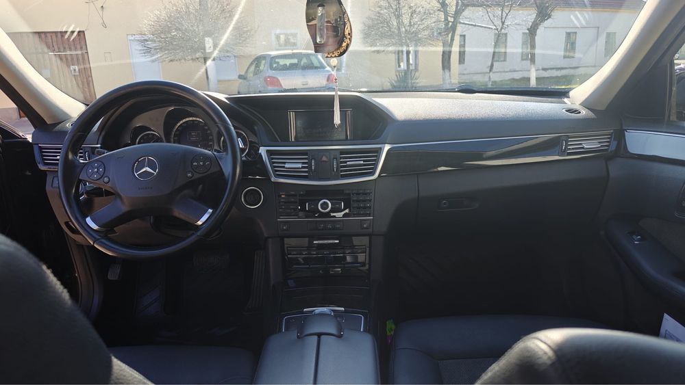 Mercedes-Benz E220 CDI Avantgarde | 170 CP | 2012