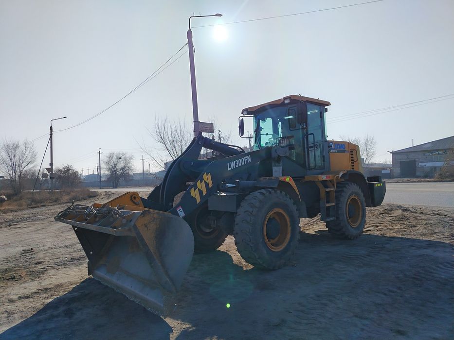 Продам погрузчик