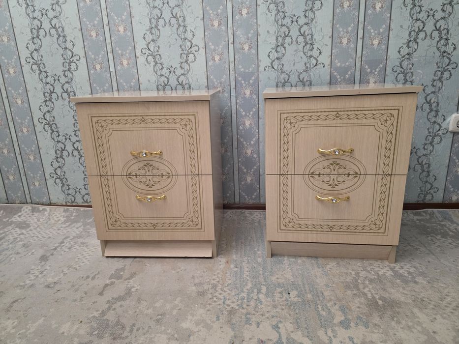 Продам спальный, комод, тумбами
