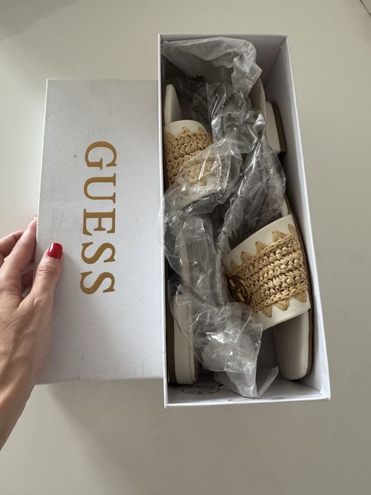 Guess нови оригинални чехли