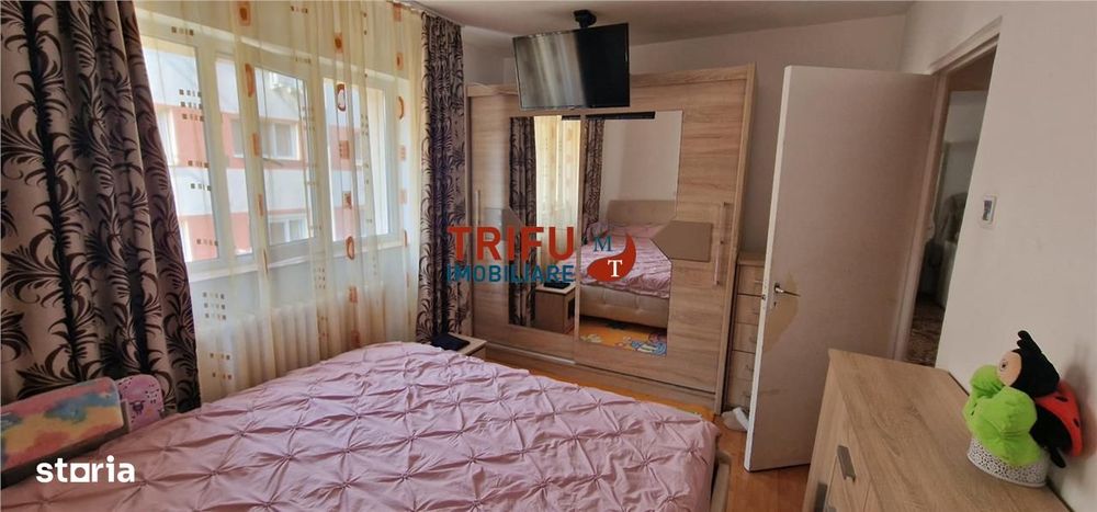 Apartament 3 camere de vanzare zona Cetate — fotografia 3