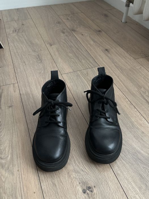 Продам ботинки кожаные