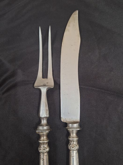 Сребърни старинни прибори