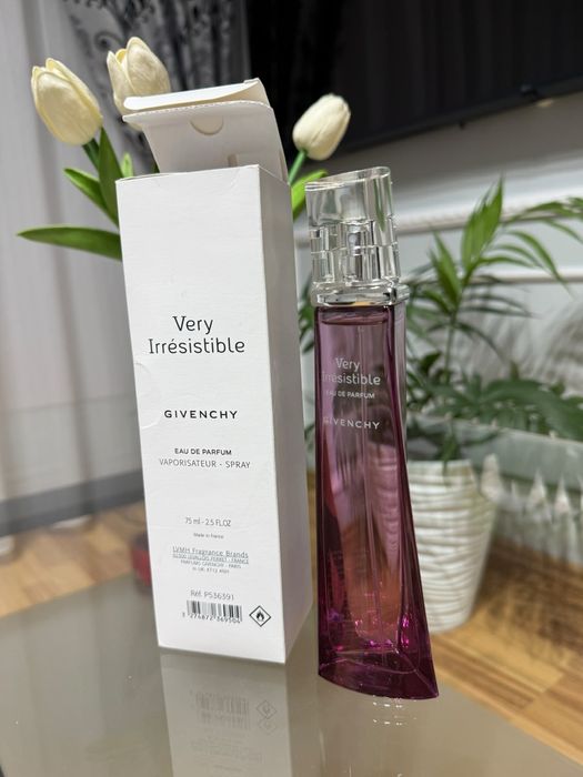 Apă de parfum GIVENCHY Very Irrésistible 75ml
