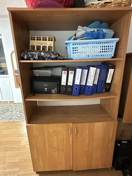 шкаф с полками б/у