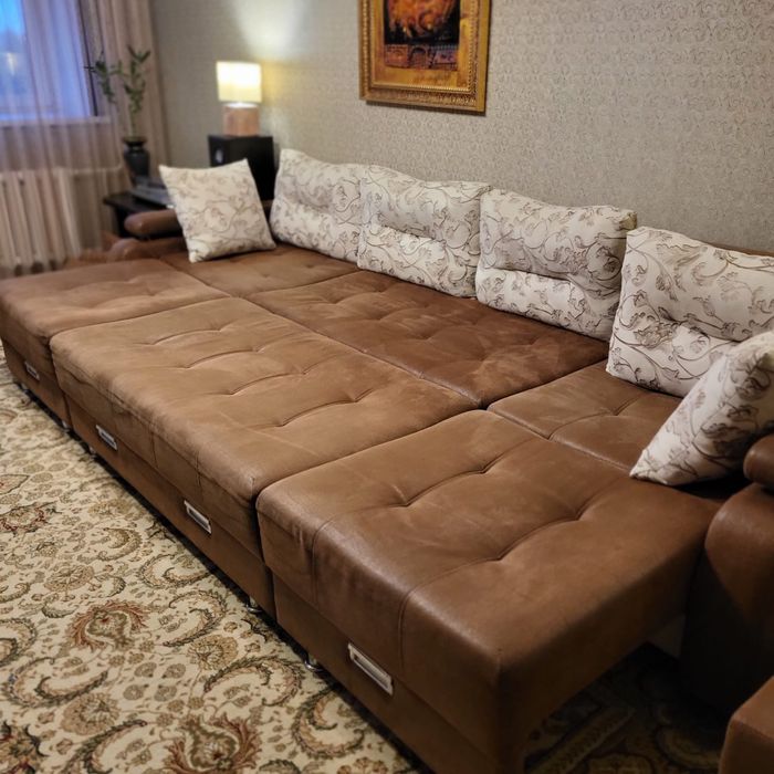 Диван в гостинную