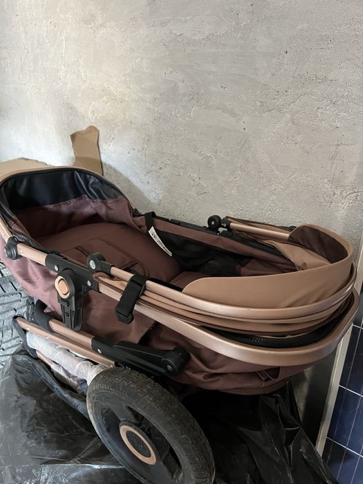 продам коляску в хорошем состоянии