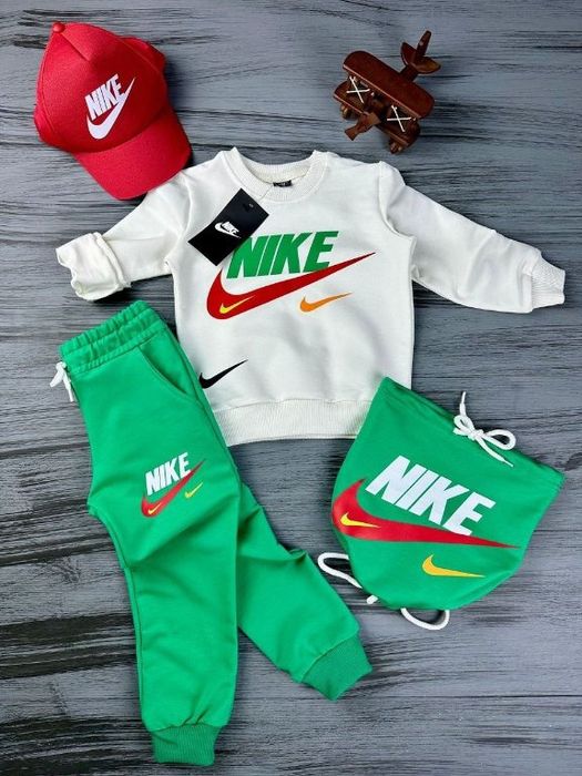 Детски екипи Nike