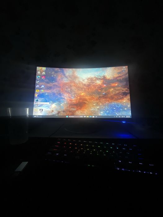 Vand pc gaming fara sursa