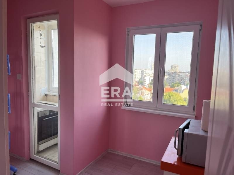 Дава се под наем Двустаен апартамент в Силистра, Център - 58 кв.м за 298.86 € - Снимка #2