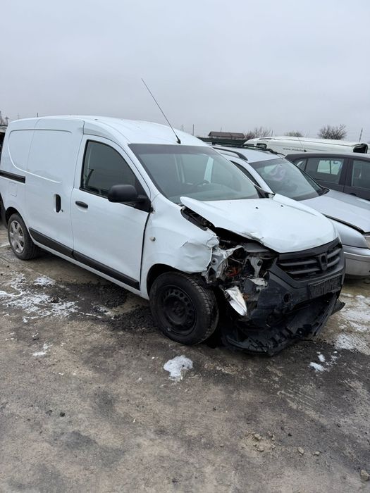 Dezmembrez Dacia Dokker 1.5dci k9k-6c