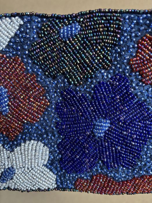 Сумочки вышитая бисером из Индии.