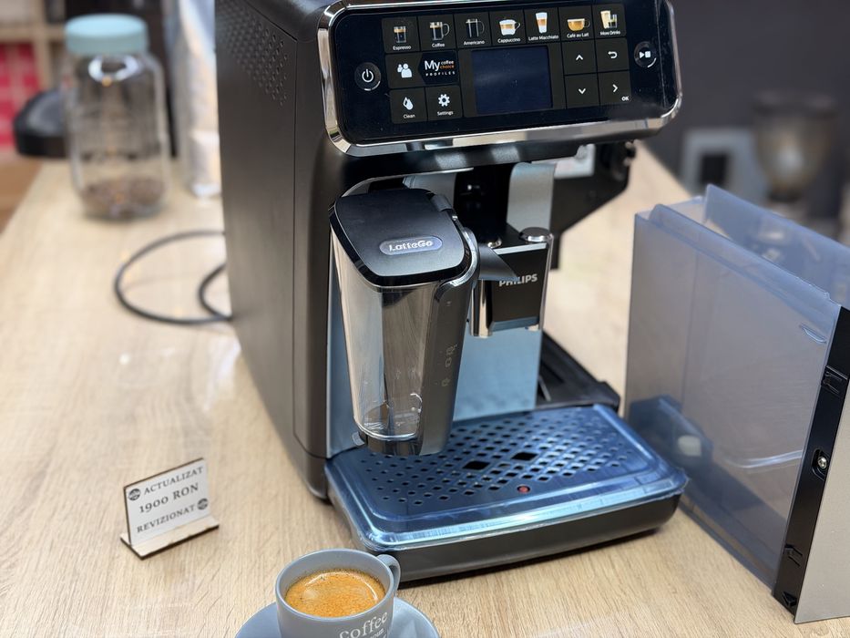 Espresor lattego Philips5400 impecabil