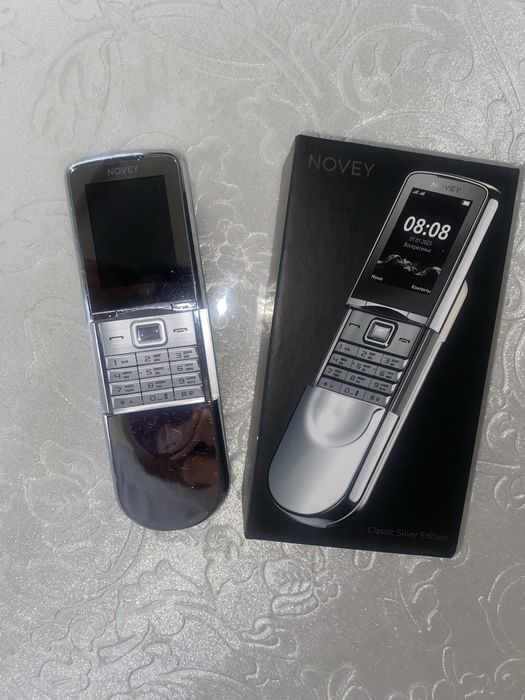 Телефон Novey N880