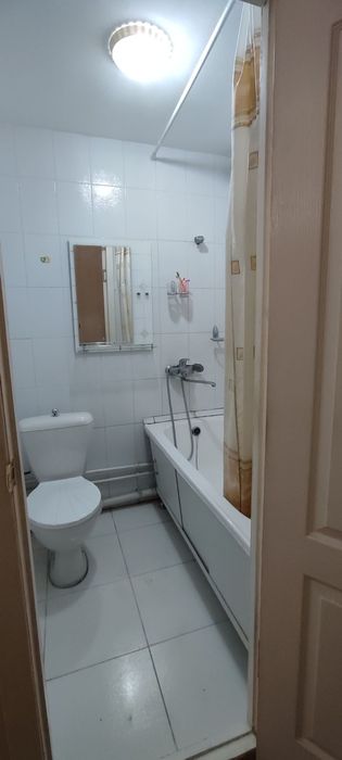 Qora Qamish. 1 xona 2 etaj 4 etajka dom sotiladi