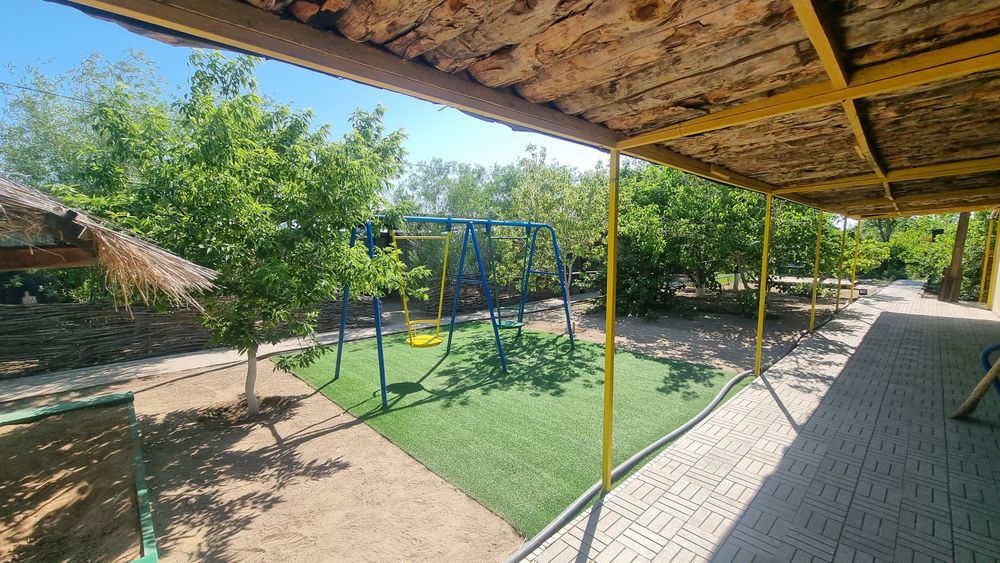 Продаётся зона отдыха дачного типа