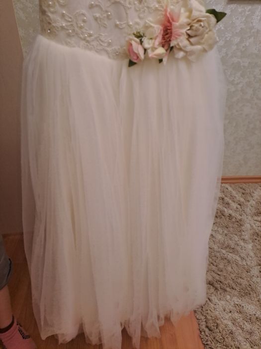 Продам белое платье