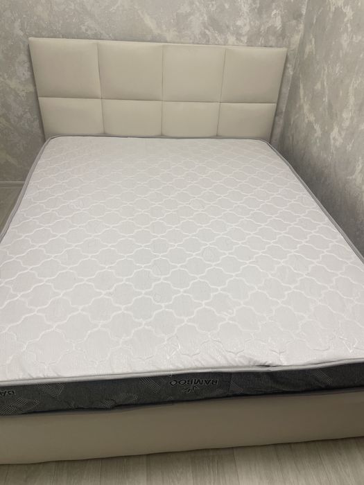 Новый матрас пружинный 160х200