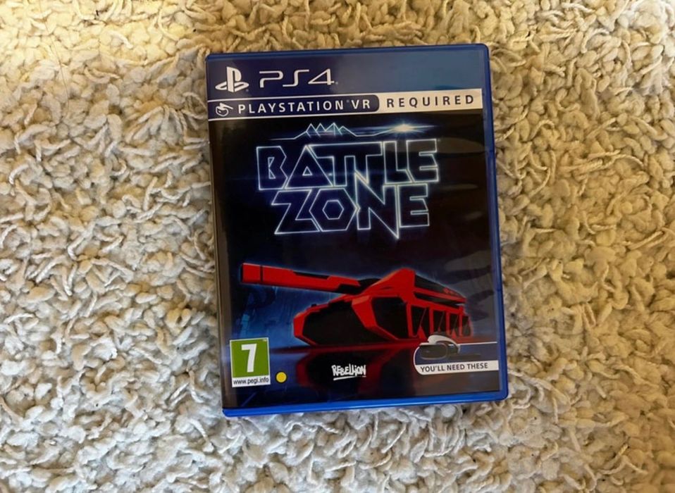 Playstation 4 ediție Spiderman + set VR