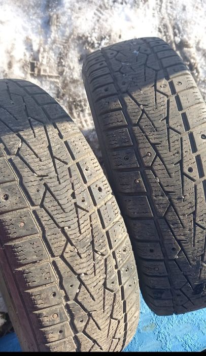 Зимняя  Резина на 15 .