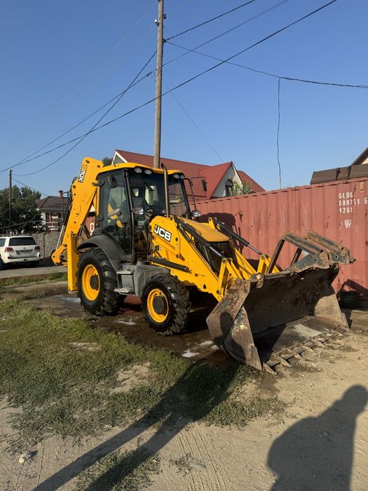 Шахман 25 тон И трактор JCB