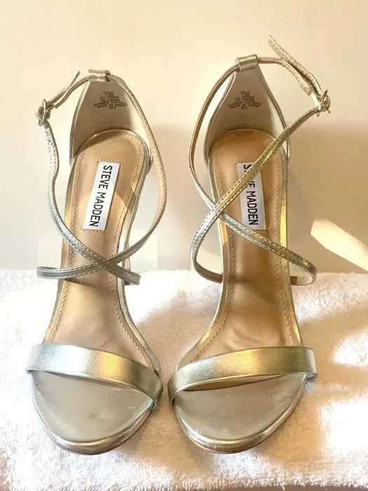 Pantofi , sandale de firma nou la cutie  doar local