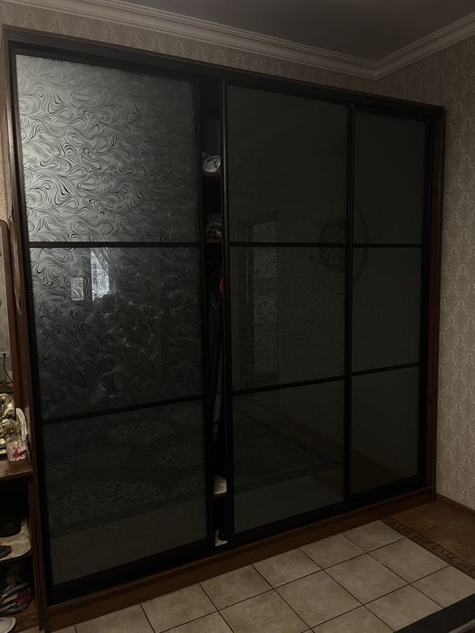 Продам шкаф большой
