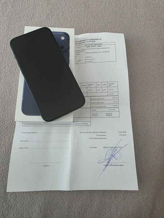 Продавам iphone 17 pro max 256 gb Deep Blue