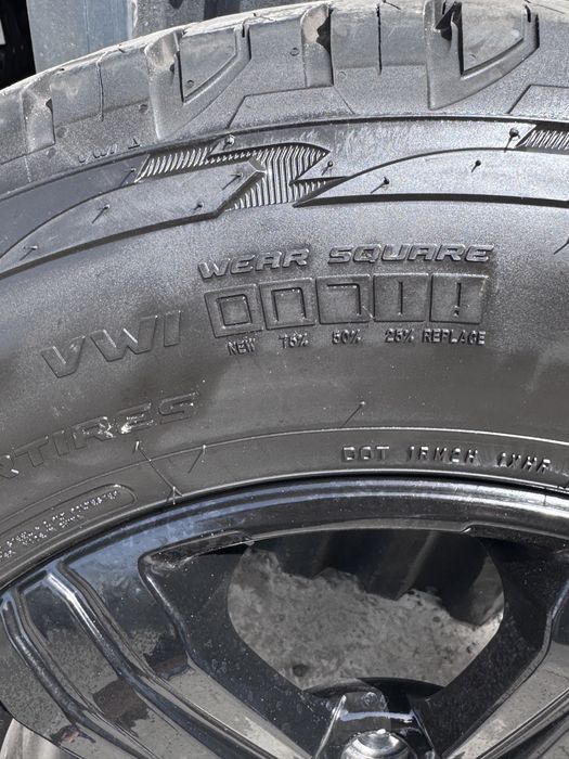 Cooper Discoverer AT 265/65 R17