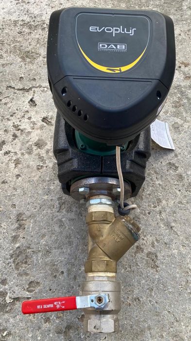 2 pompe de circulatie DAB Evoplus B 120/250.40 M stare foare buna