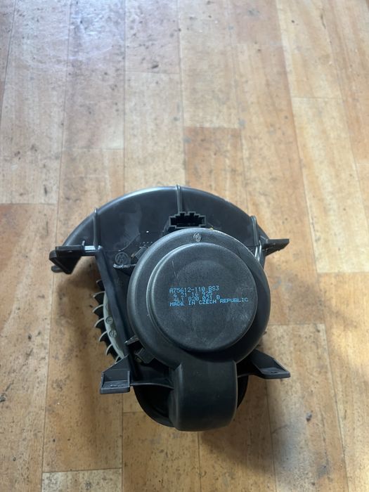 Вентилатор Ауди Q7 ………..