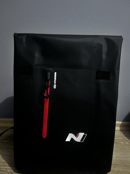 Чисто нова раница Hyundai