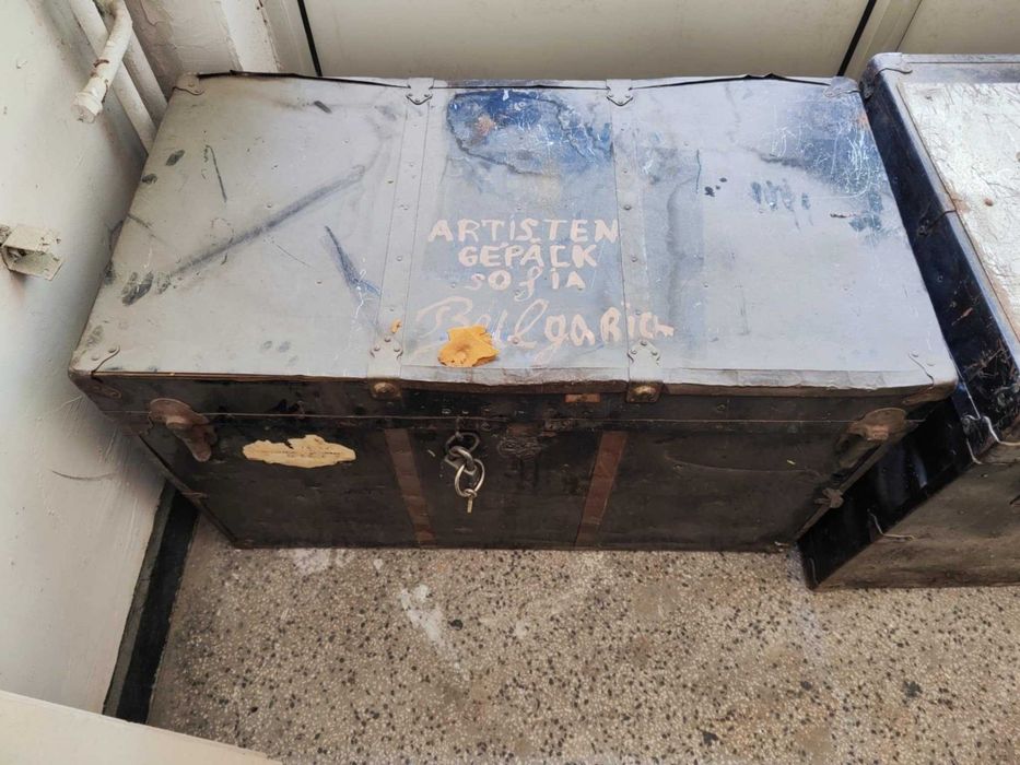 Стар сандък два броя