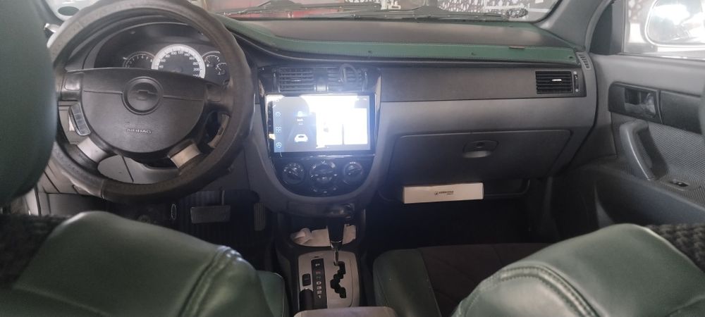 Лассети 1.8 Автомат 2009
