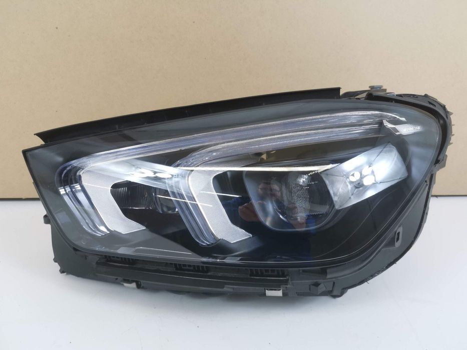 Мерцедес-Бенц ГЛЕ-Class / Mercedes-Benz GLE-Class V167 Ляво фаро Multi