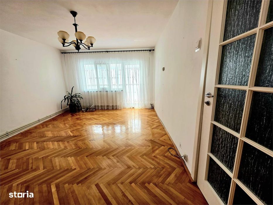 4 camere, decomandat, 100 mp, etaj 2, Dorobanti II