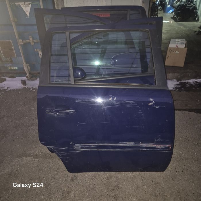Двери на Опель зафира б
