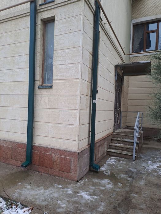 Kotej maslo zavod 2.8 sot uglovoy joylashgan