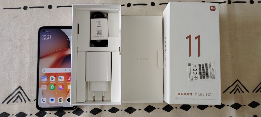 Продам mi 11 lite 5G 8-128