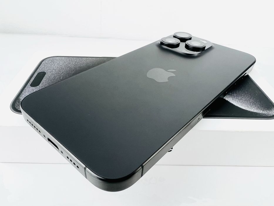 Apple iPhone 15 Pro Max 256GB Black Перфектен! Гаранция!