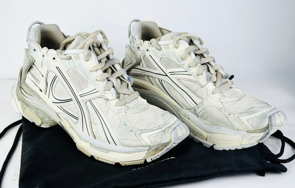 НОВИ! Маратонки Balenciaga Runner 44EU White