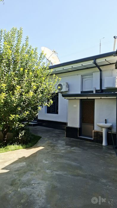 Srochna sotiladi Kelesdan 2,4 sotix 6 ta xona razdelniy sanuzel