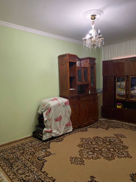 Chorsuda kvartira sotiladi 3/4/5