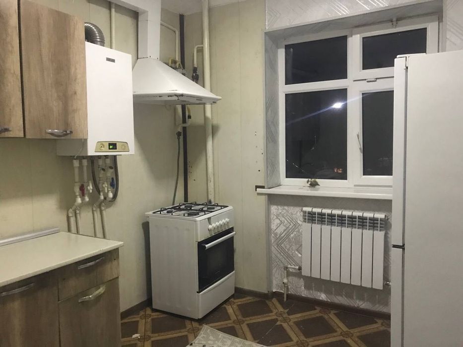 Kvartira sotiladi 2/2/7 sergeli 2 bekat
