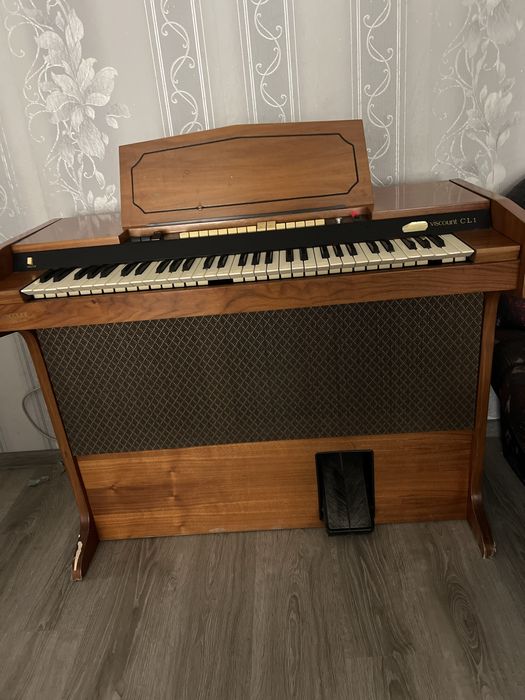 Църковно пиано  viscount CL1