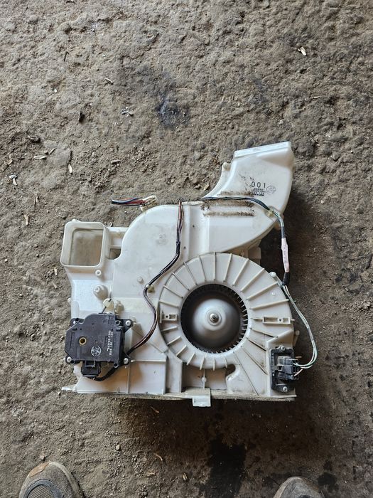 aeroterma spate  Mitsubishi Pajero 2006-2012