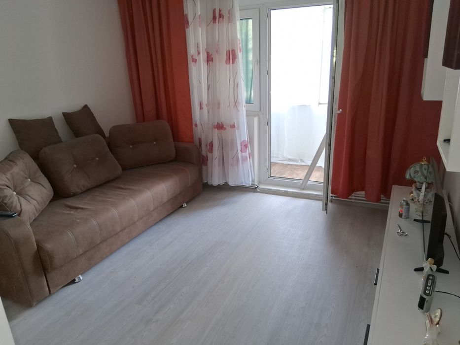 Apartament de inchiriat.