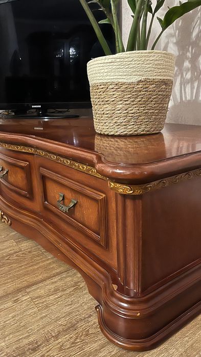 Тумба под телевизор